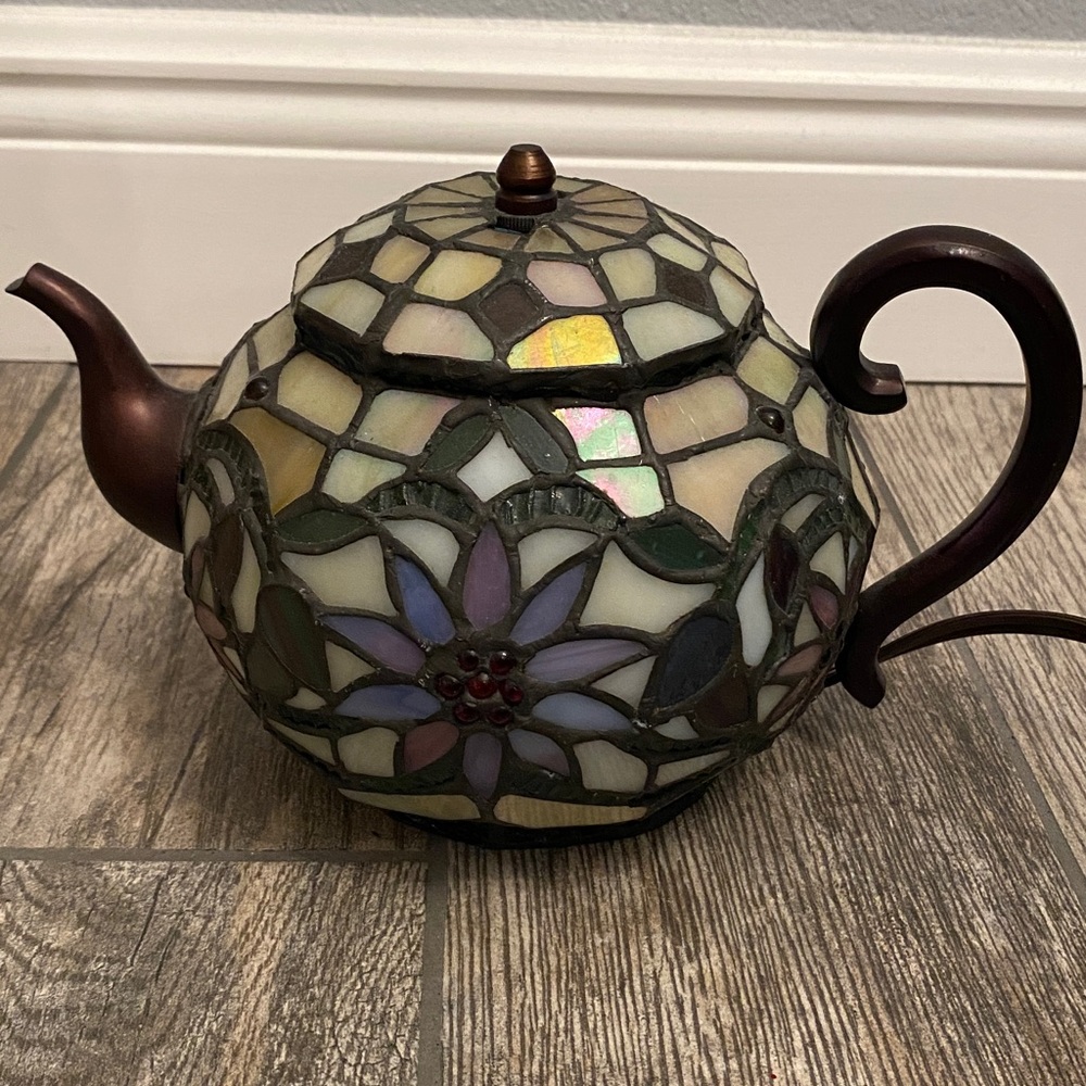 River of Goods English Garden Teapot Multi color TIFFANY Stained Glass - Picture 4 of 15
